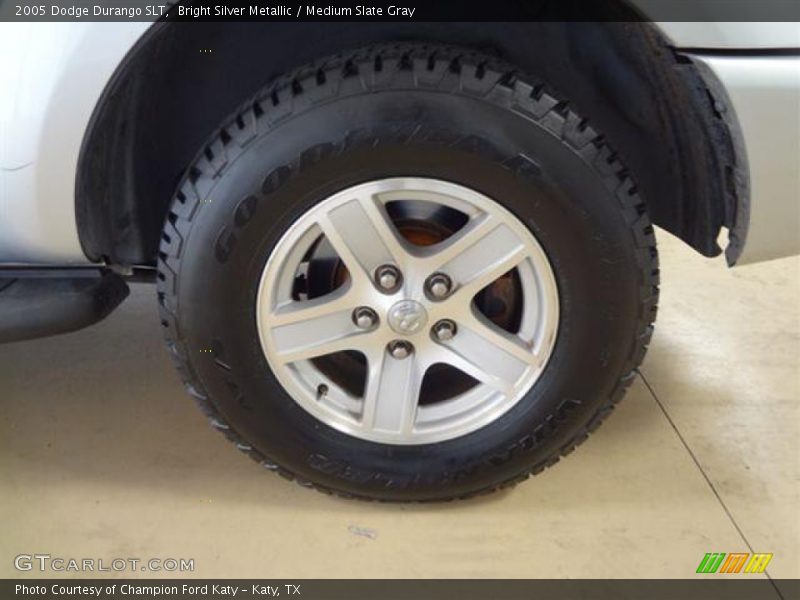 Bright Silver Metallic / Medium Slate Gray 2005 Dodge Durango SLT