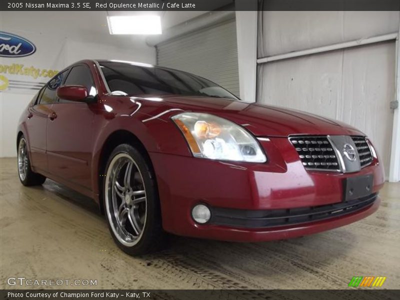 Red Opulence Metallic / Cafe Latte 2005 Nissan Maxima 3.5 SE