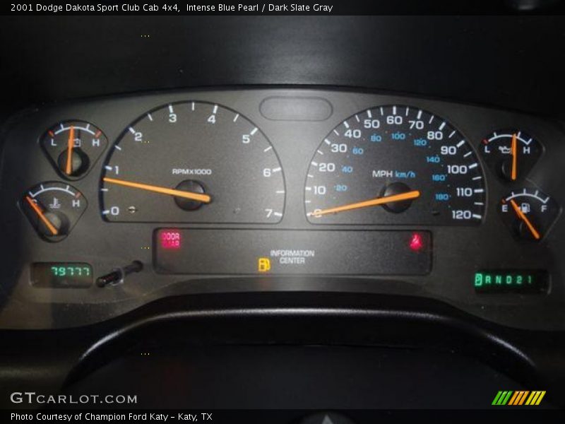 Intense Blue Pearl / Dark Slate Gray 2001 Dodge Dakota Sport Club Cab 4x4