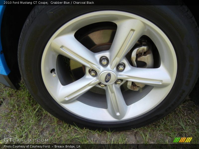  2010 Mustang GT Coupe Wheel