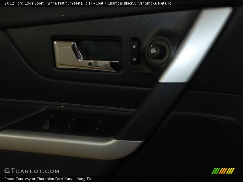 White Platinum Metallic Tri-Coat / Charcoal Black/Silver Smoke Metallic 2012 Ford Edge Sport