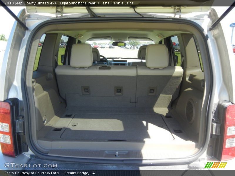 Light Sandstone Pearl / Pastel Pebble Beige 2010 Jeep Liberty Limited 4x4