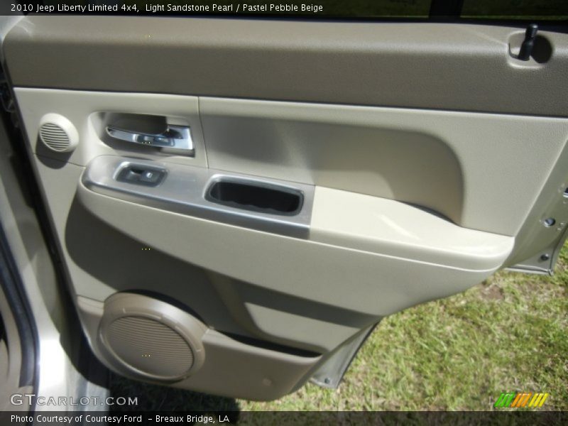 Light Sandstone Pearl / Pastel Pebble Beige 2010 Jeep Liberty Limited 4x4