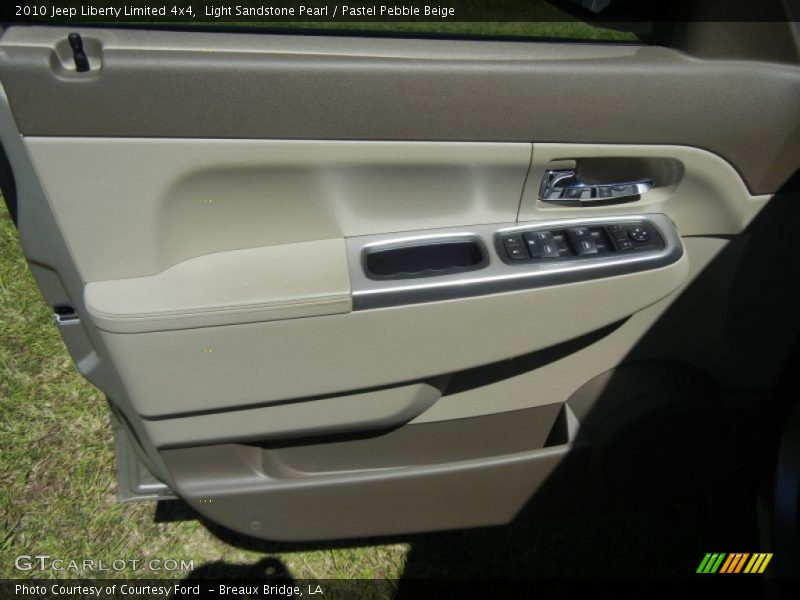 Light Sandstone Pearl / Pastel Pebble Beige 2010 Jeep Liberty Limited 4x4