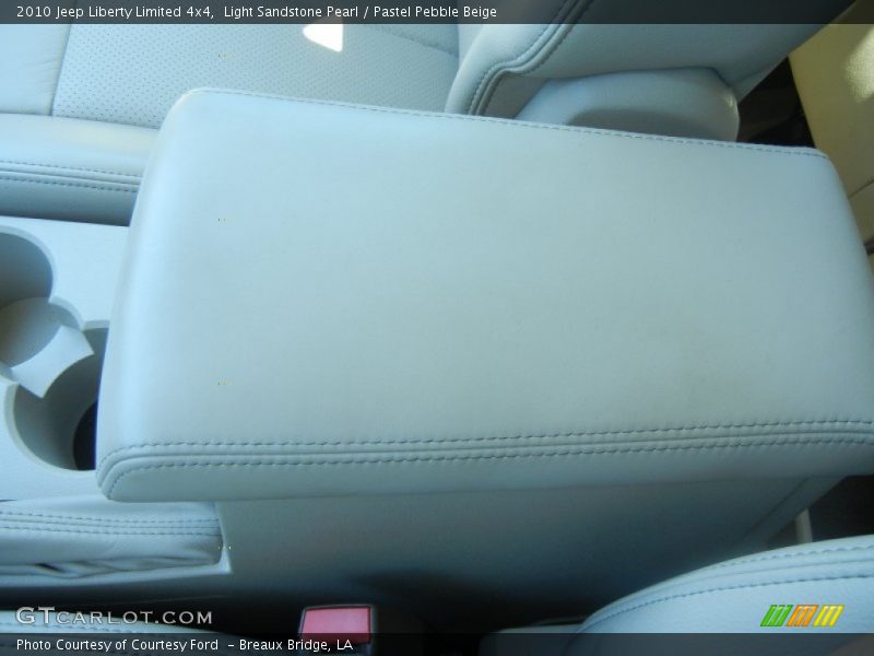 Light Sandstone Pearl / Pastel Pebble Beige 2010 Jeep Liberty Limited 4x4