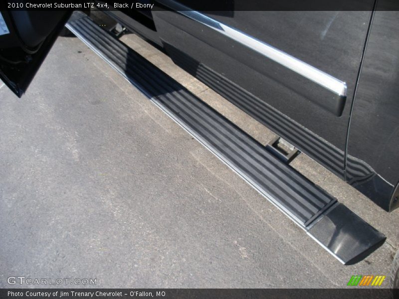 Black / Ebony 2010 Chevrolet Suburban LTZ 4x4