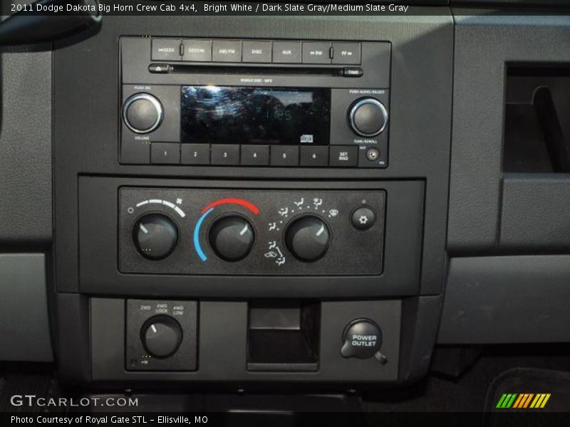 Bright White / Dark Slate Gray/Medium Slate Gray 2011 Dodge Dakota Big Horn Crew Cab 4x4