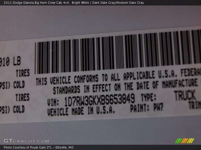 2011 Dakota Big Horn Crew Cab 4x4 Bright White Color Code PW7