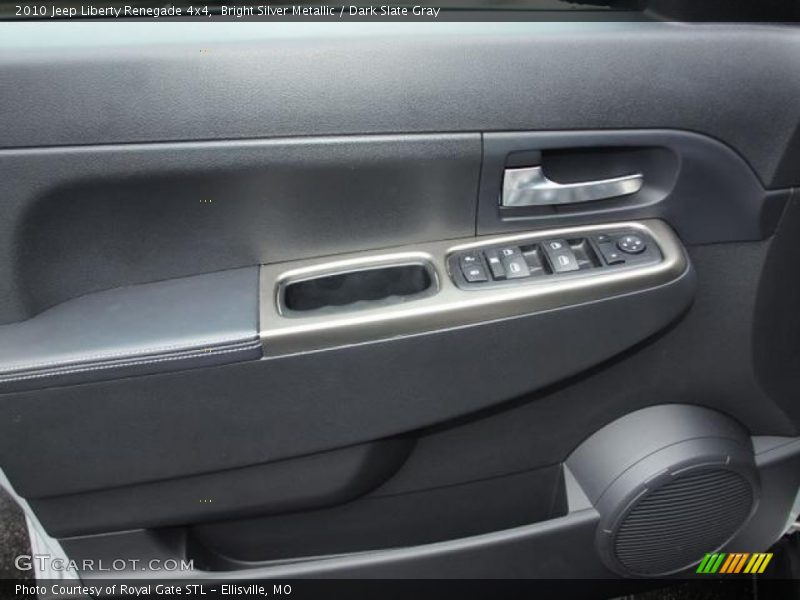 Bright Silver Metallic / Dark Slate Gray 2010 Jeep Liberty Renegade 4x4