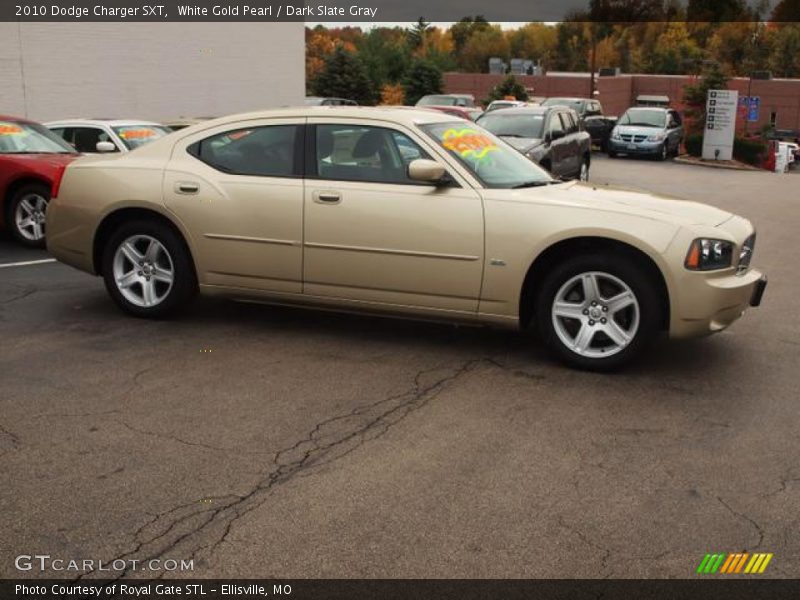 White Gold Pearl / Dark Slate Gray 2010 Dodge Charger SXT