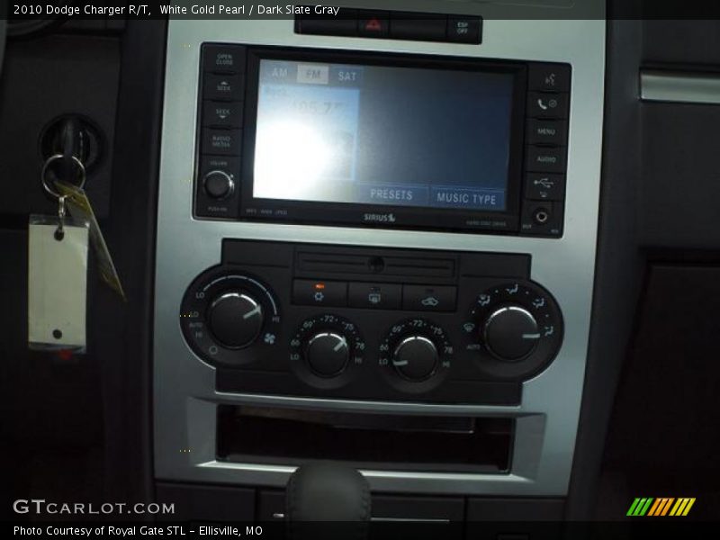 White Gold Pearl / Dark Slate Gray 2010 Dodge Charger R/T