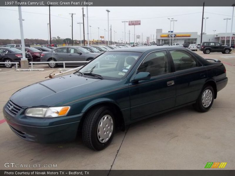Classic Green Pearl / Beige 1997 Toyota Camry LE