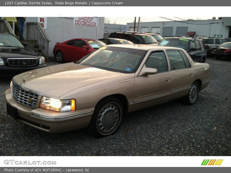 Shale Beige Metallic / Cappuccino Cream 1997 Cadillac DeVille Sedan