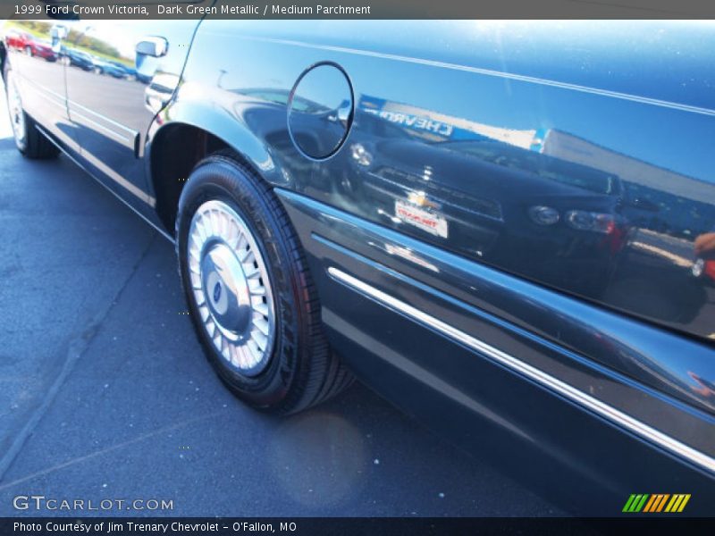 Dark Green Metallic / Medium Parchment 1999 Ford Crown Victoria