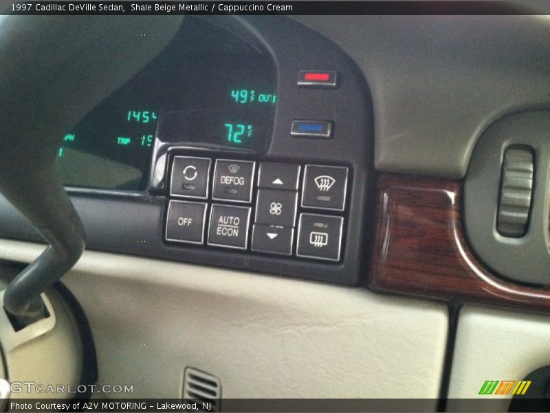 Controls of 1997 DeVille Sedan