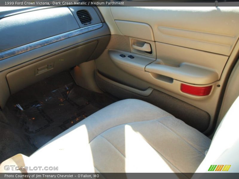 Dark Green Metallic / Medium Parchment 1999 Ford Crown Victoria