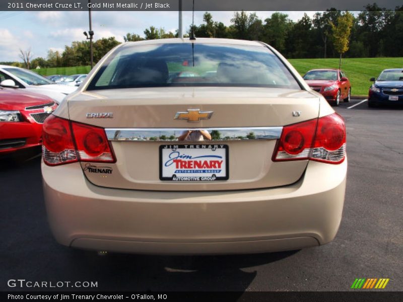 Gold Mist Metallic / Jet Black 2011 Chevrolet Cruze LT