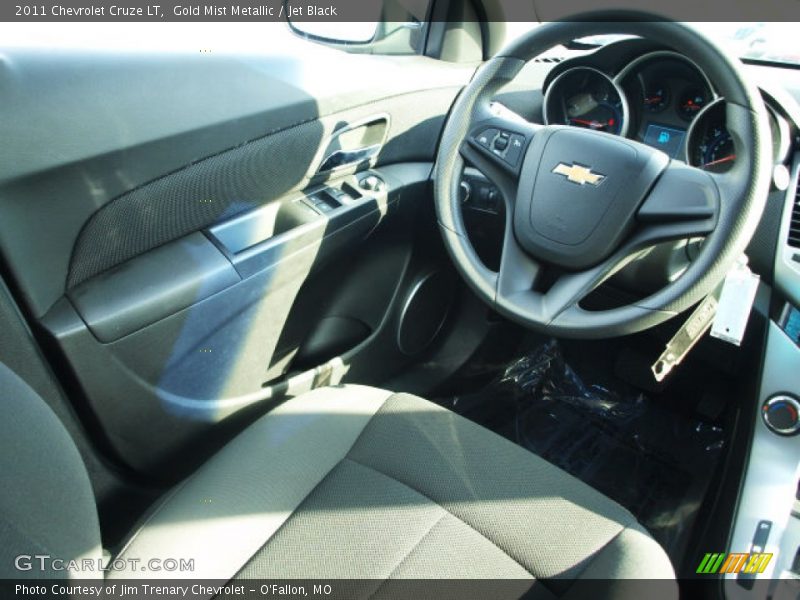 Gold Mist Metallic / Jet Black 2011 Chevrolet Cruze LT