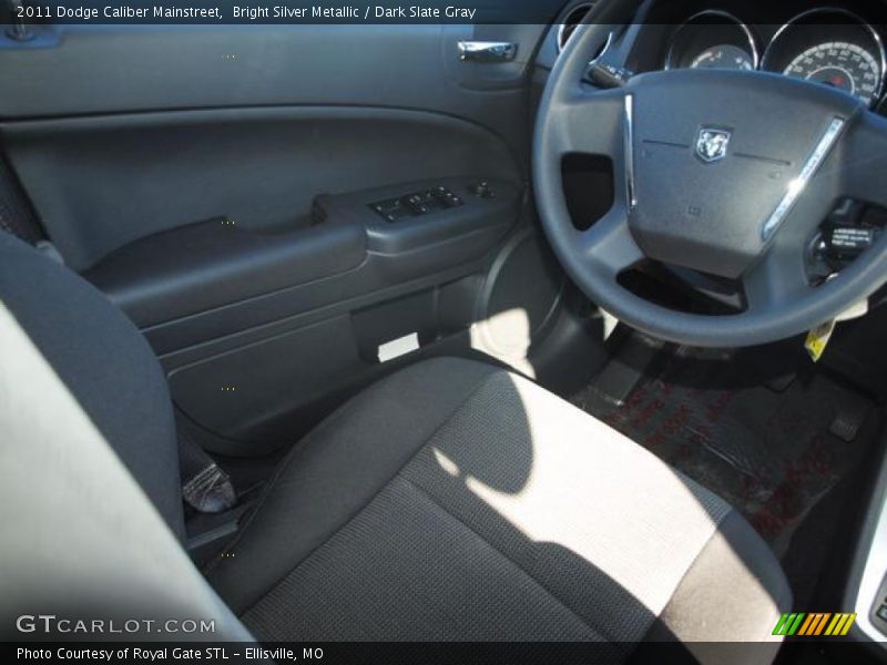 Bright Silver Metallic / Dark Slate Gray 2011 Dodge Caliber Mainstreet