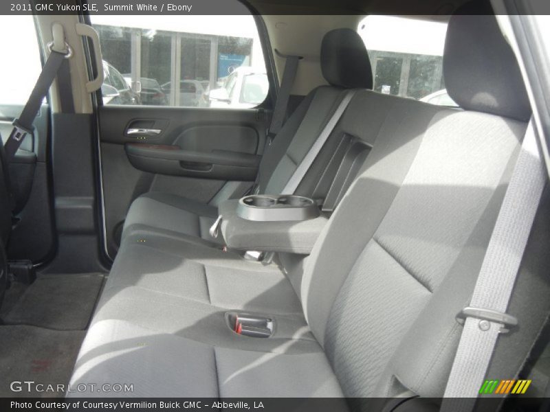 Summit White / Ebony 2011 GMC Yukon SLE