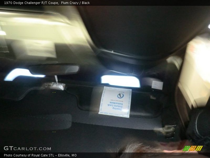 Plum Crazy / Black 1970 Dodge Challenger R/T Coupe