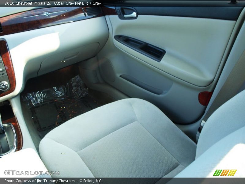 Cyber Gray Metallic / Gray 2010 Chevrolet Impala LS