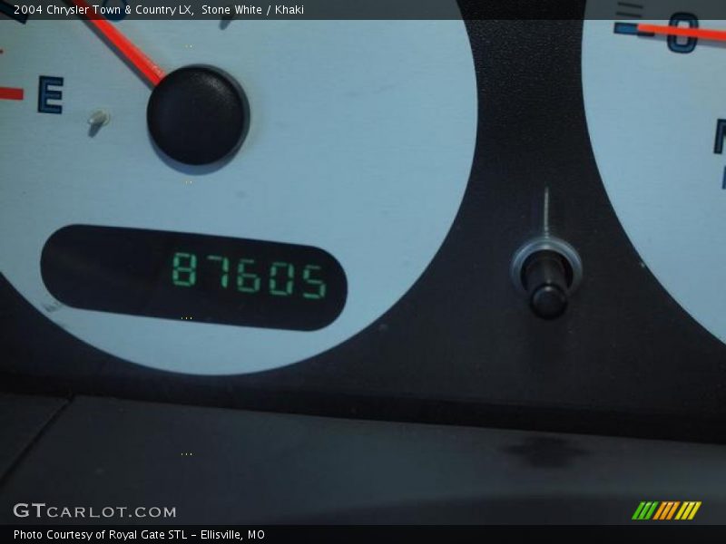 Stone White / Khaki 2004 Chrysler Town & Country LX