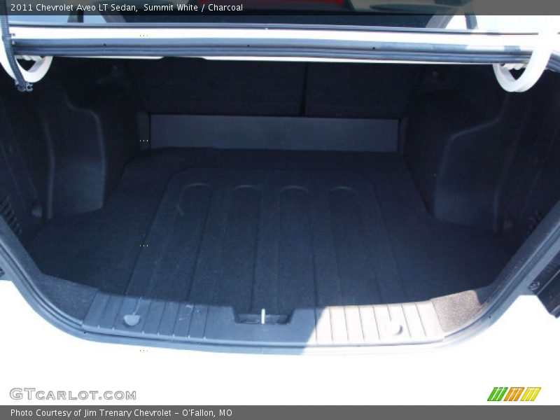 Summit White / Charcoal 2011 Chevrolet Aveo LT Sedan