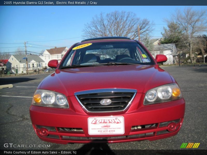 Electric Red Metallic / Gray 2005 Hyundai Elantra GLS Sedan