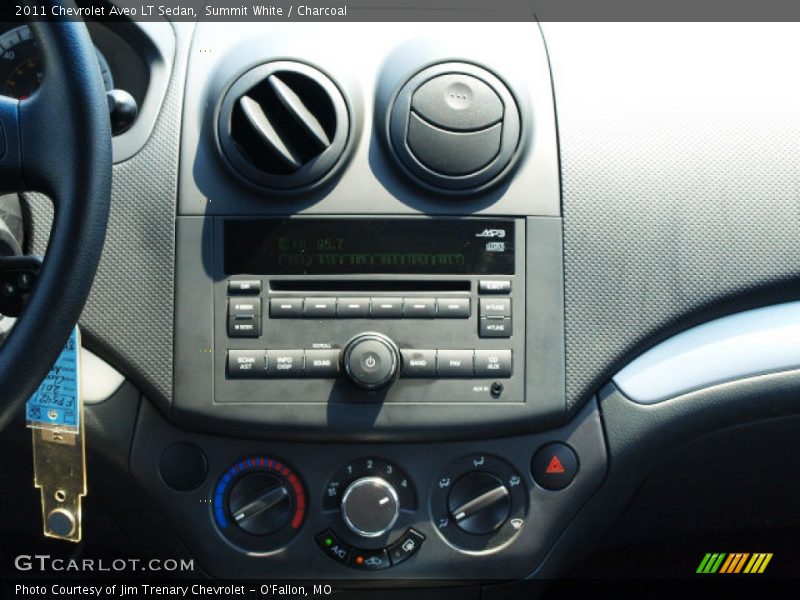 Summit White / Charcoal 2011 Chevrolet Aveo LT Sedan