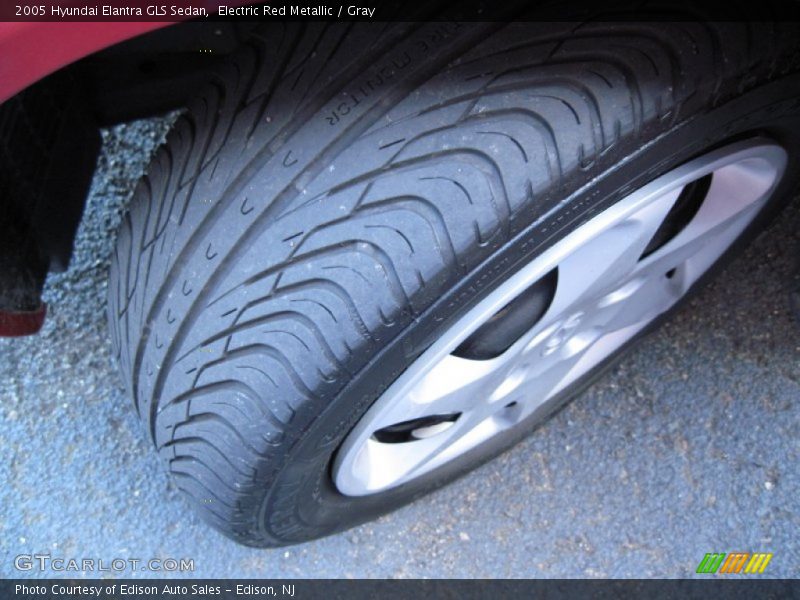 Electric Red Metallic / Gray 2005 Hyundai Elantra GLS Sedan