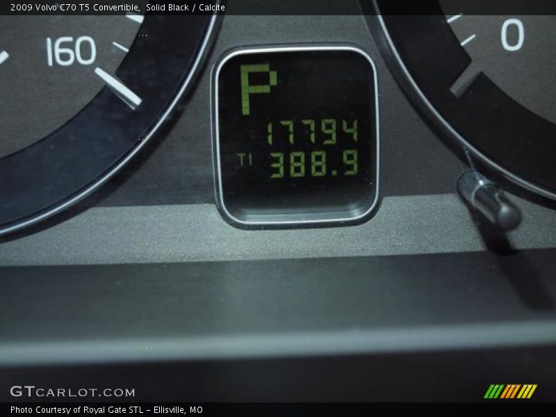 Solid Black / Calcite 2009 Volvo C70 T5 Convertible