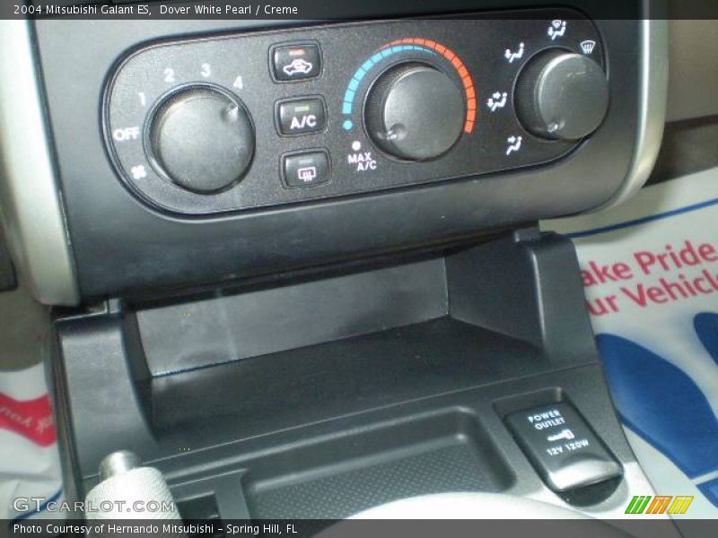 Dover White Pearl / Creme 2004 Mitsubishi Galant ES