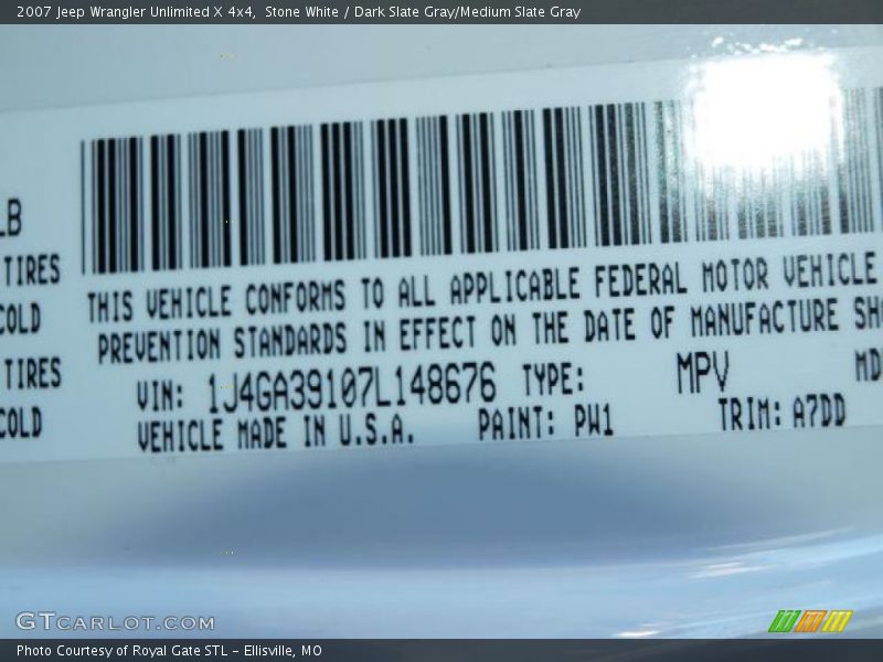 Stone White / Dark Slate Gray/Medium Slate Gray 2007 Jeep Wrangler Unlimited X 4x4