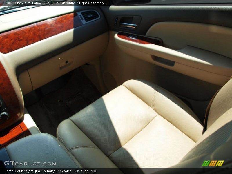 Summit White / Light Cashmere 2009 Chevrolet Tahoe LTZ
