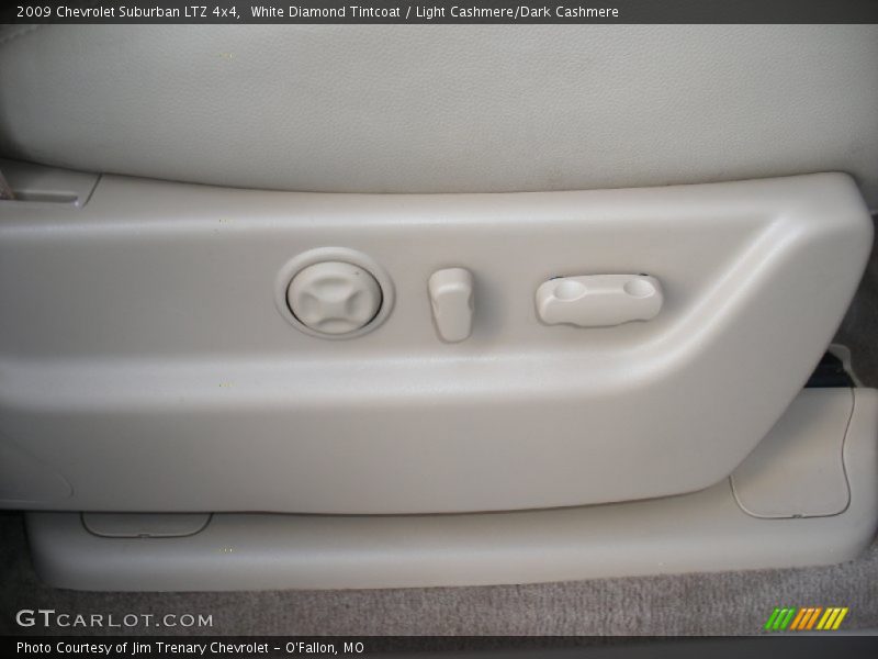 White Diamond Tintcoat / Light Cashmere/Dark Cashmere 2009 Chevrolet Suburban LTZ 4x4