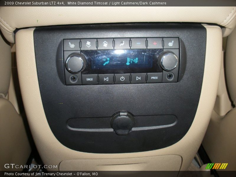 White Diamond Tintcoat / Light Cashmere/Dark Cashmere 2009 Chevrolet Suburban LTZ 4x4