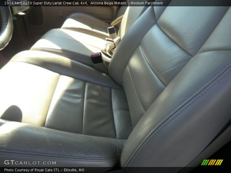 Arizona Beige Metallic / Medium Parchment 2004 Ford F350 Super Duty Lariat Crew Cab 4x4