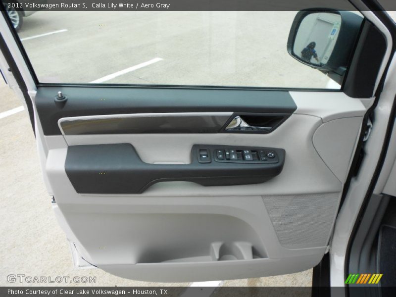 Door Panel of 2012 Routan S