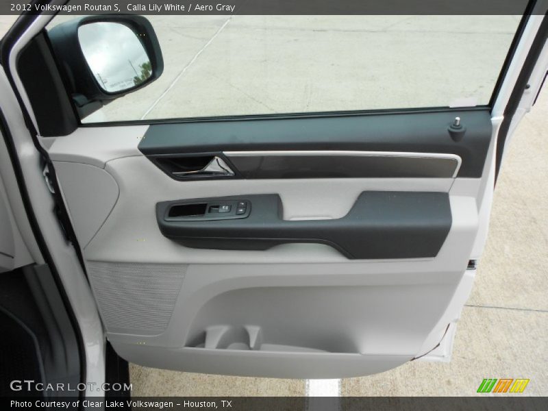 Door Panel of 2012 Routan S
