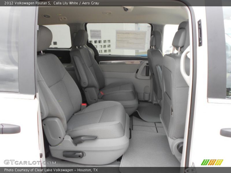  2012 Routan S Aero Gray Interior