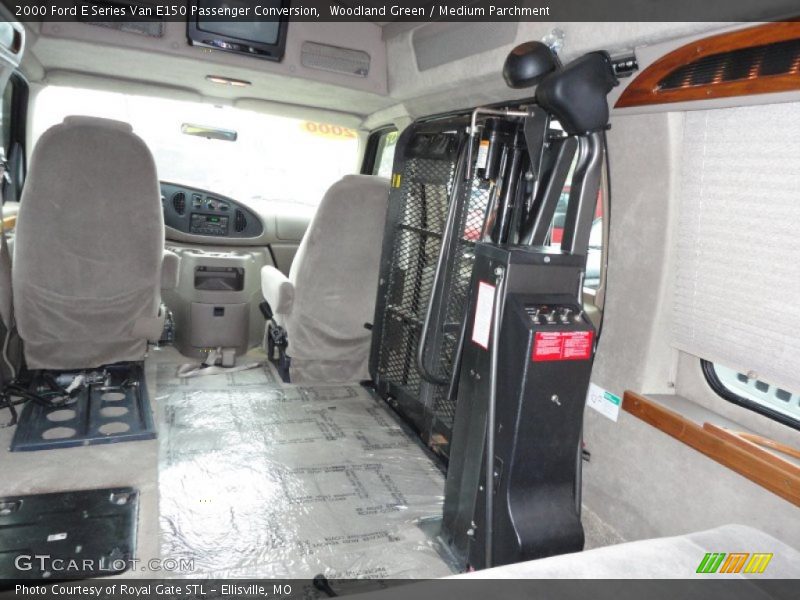Woodland Green / Medium Parchment 2000 Ford E Series Van E150 Passenger Conversion