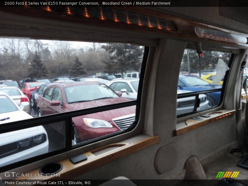 Woodland Green / Medium Parchment 2000 Ford E Series Van E150 Passenger Conversion