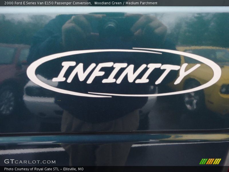 Woodland Green / Medium Parchment 2000 Ford E Series Van E150 Passenger Conversion