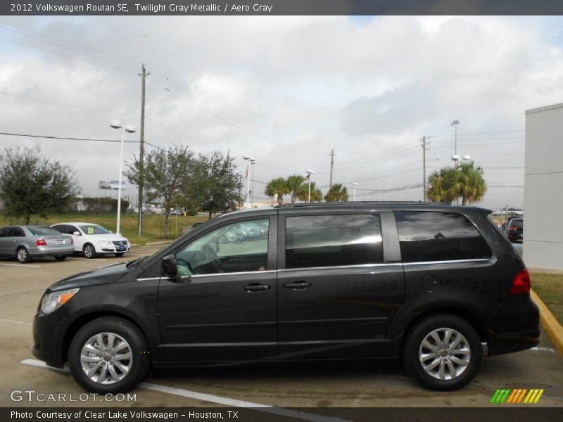Twilight Gray Metallic / Aero Gray 2012 Volkswagen Routan SE