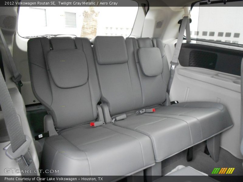  2012 Routan SE Aero Gray Interior