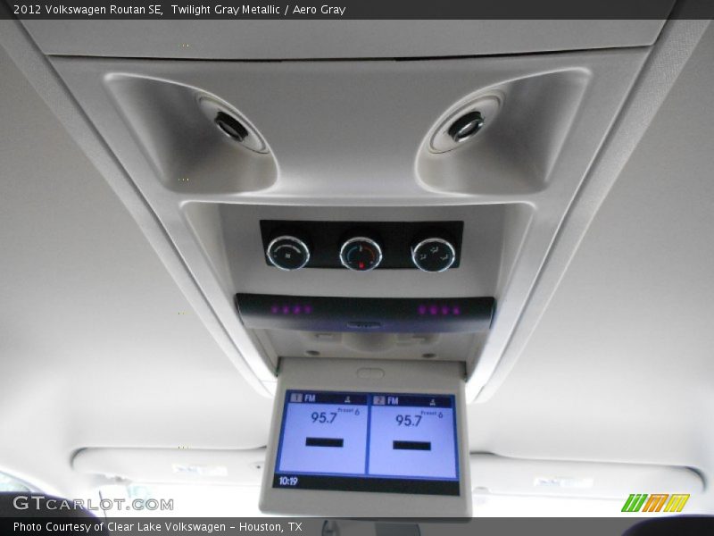 Controls of 2012 Routan SE