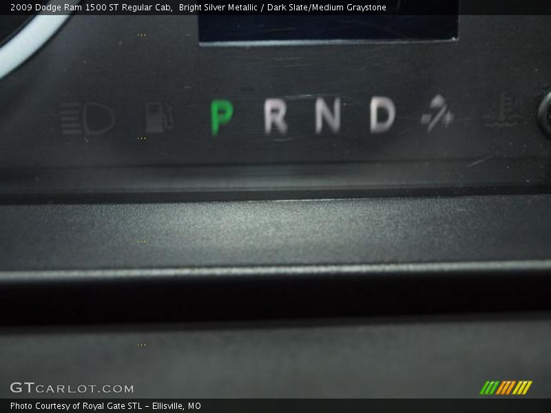 Bright Silver Metallic / Dark Slate/Medium Graystone 2009 Dodge Ram 1500 ST Regular Cab