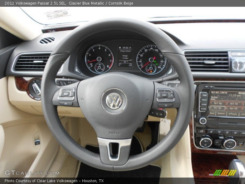  2012 Passat 2.5L SEL Steering Wheel