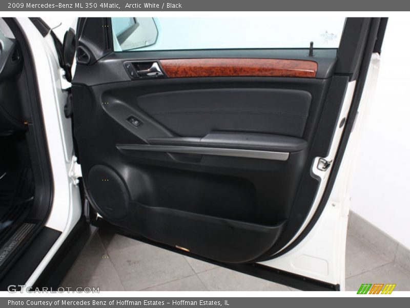 Arctic White / Black 2009 Mercedes-Benz ML 350 4Matic